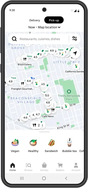 Display of the map live tracking feature on the Uber app showing restaurants near the user